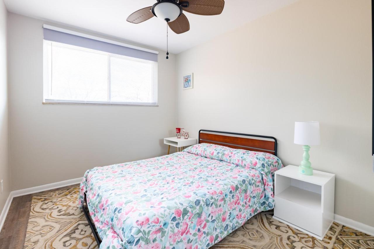 Georgetown Villas 3-2C Close To Cleveland Airport And Fairview Hospital Ideal For Long Stays! Fairview Park Екстериор снимка